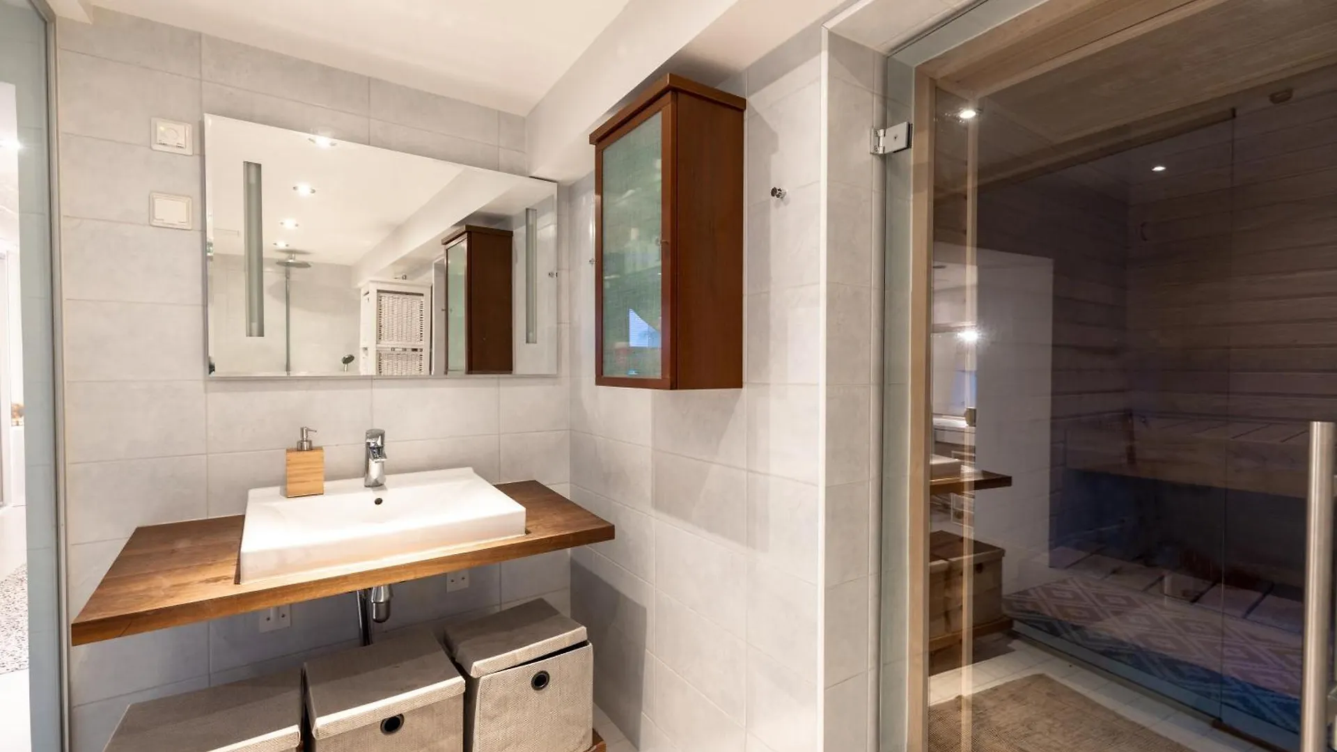 2Ndhomes Gorgeous 2Br Apartment With Sauna In 2 Floors Helsingfors
