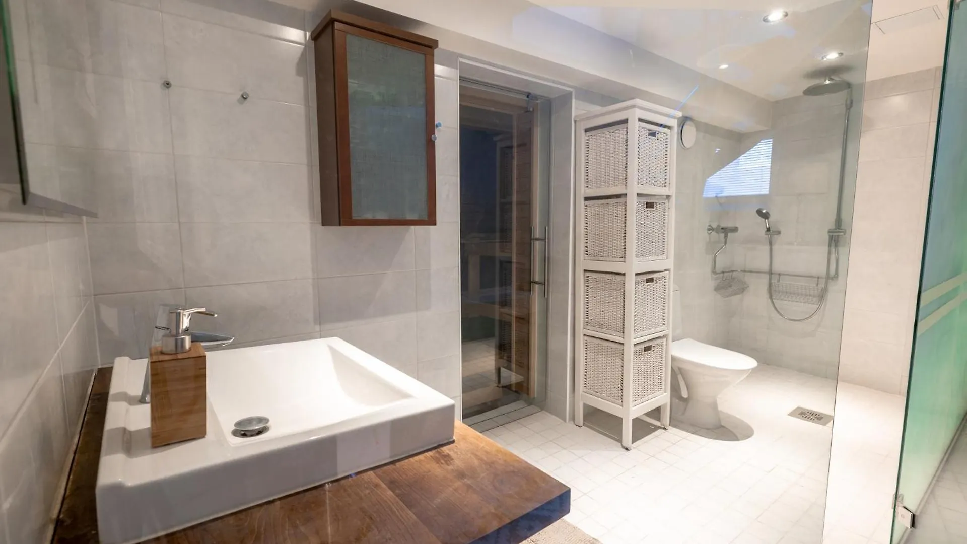 2Ndhomes Gorgeous 2Br Apartment With Sauna In 2 Floors Helsingfors